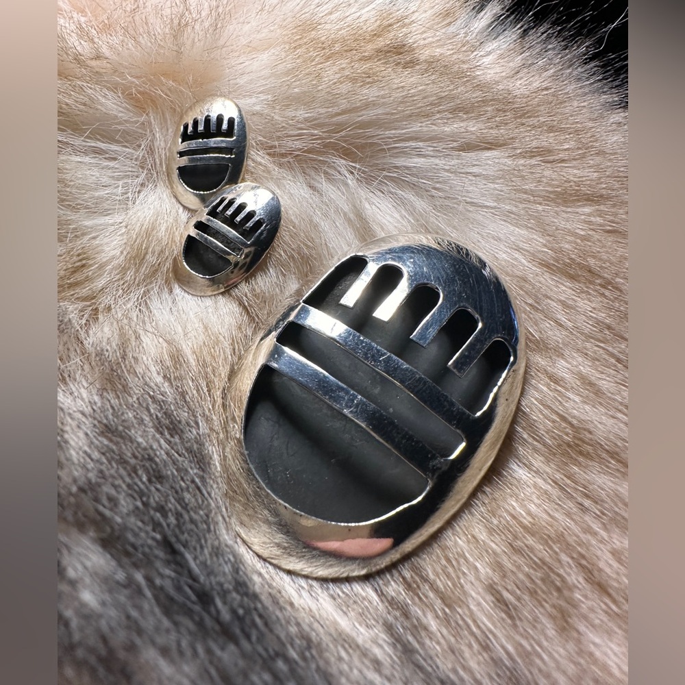 Native American Zuni "Bear Paw" Sterling Silver Pendant & Earrings Set